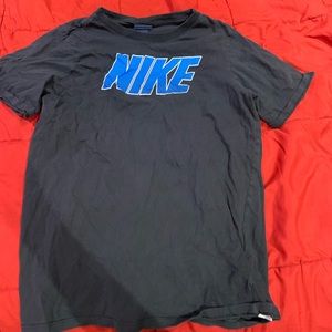 Nike tshirt